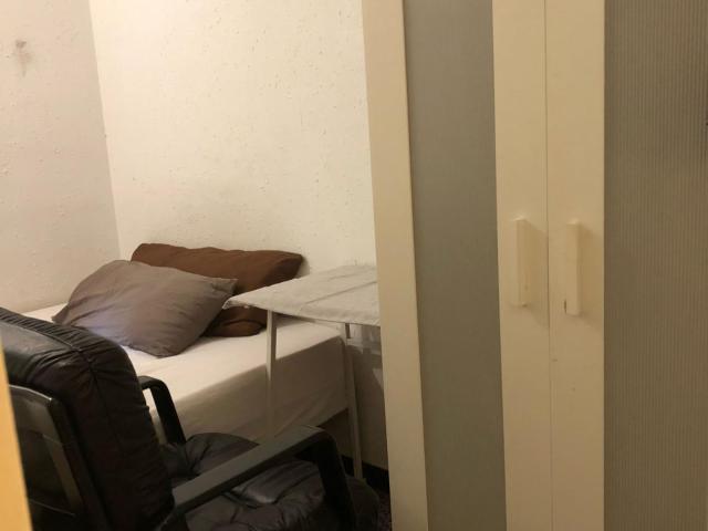 Private Room in Central