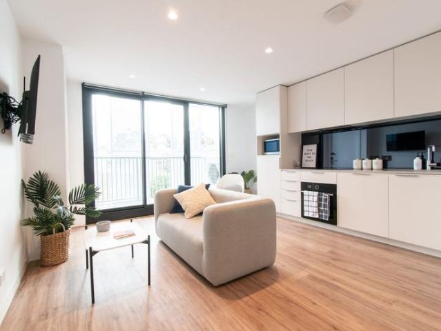 Private Room in a 3 Bedroom Apartment – Student Only Accommodation PARKVILLE, VIC 3052