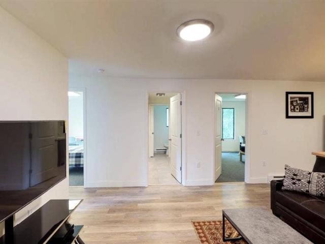 Private room in shared apartment