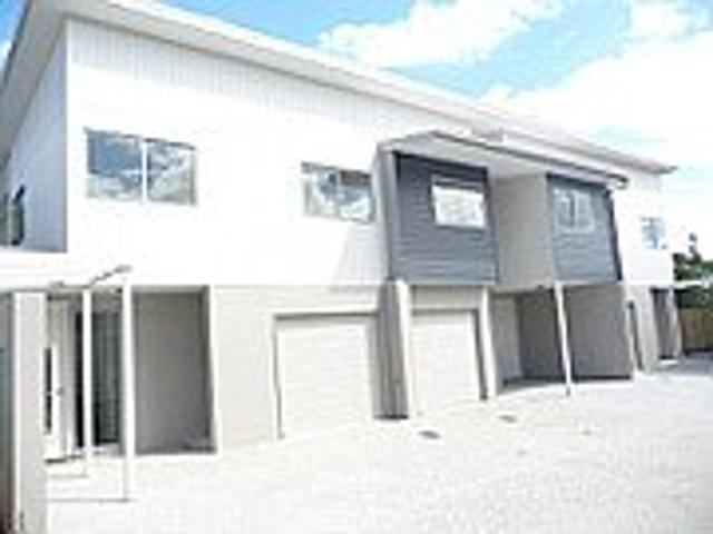 PRIVATE ROOM WITH AIR CONDITIONING PERFECT FOR STUDENTS CLOSE TO QUT!