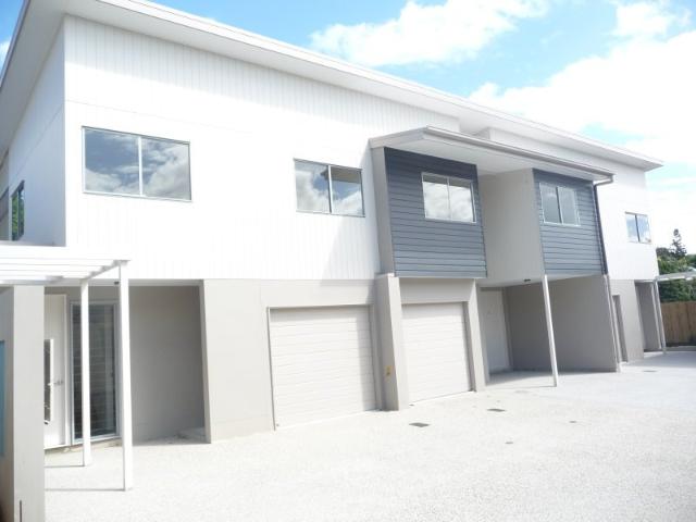 PRIVATE ROOM WITH AIR CONDITIONING PERFECT FOR STUDENTS CLOSE TO QUT!