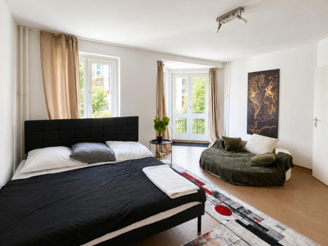 Private Room with Balcony Heart of Berlin Neukölln!