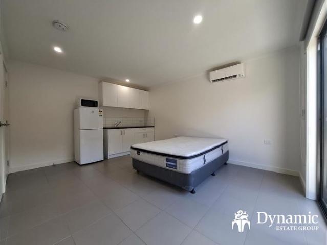 Private Room with Ensuite – Room 5 Available for Lease