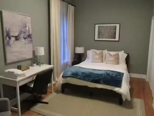 Private Room with Shared Bathroom 5bed/3bath