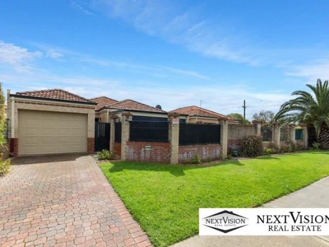 Private Street Frontage, Stylish Living & Exceptional Convenience