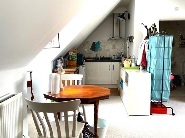 Private Studio to Rent Trumpington Meadows