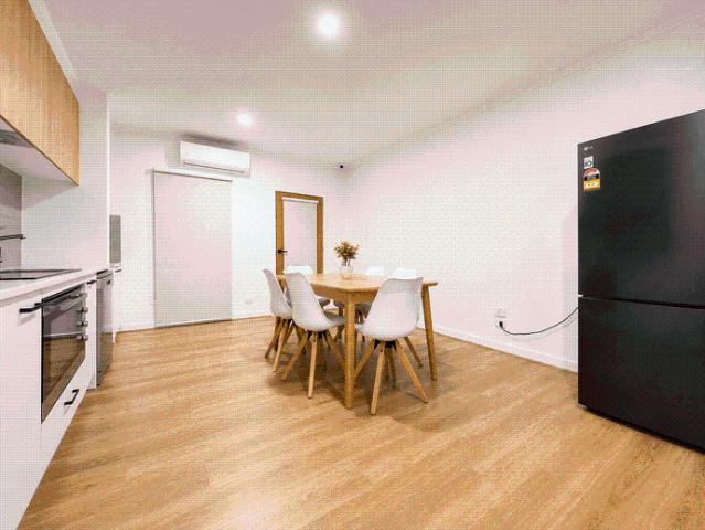 Private Studio with Ensuite & Courtyard Utilities Included From $275/week