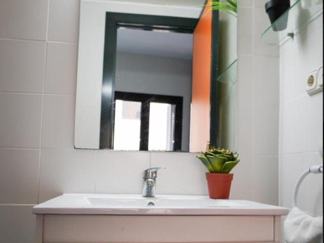 Private Studio in Student Residence | All Food&Services Included, Barcelona Amsterdam Apartments for Rent
