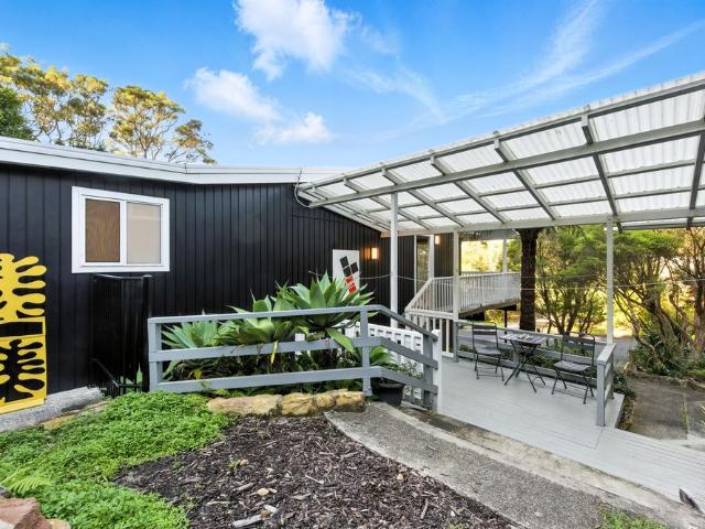 Private Studio near Putty Beach