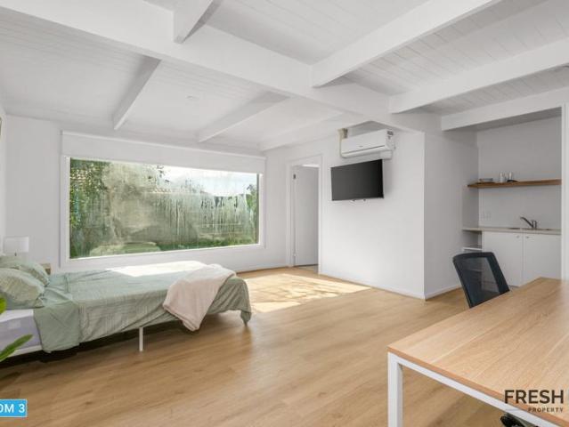 Private Studio Style Rooms – Couples Welcome Fully Furnished, All Bills Included