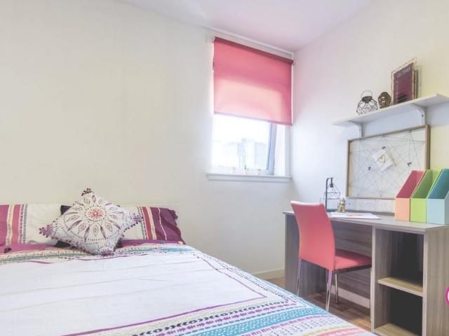 Private studio/kitchen/private bathroom