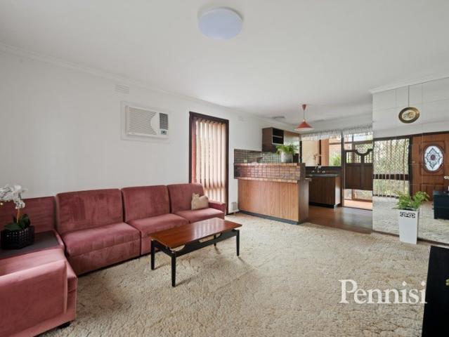 Private Sale Proudly Offered by Pennisi