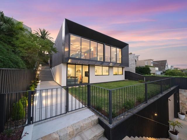 Private Sanctuary with Panoramic Harbour to Ocean Views, Resort Scale Living & Unmatched Entertaining