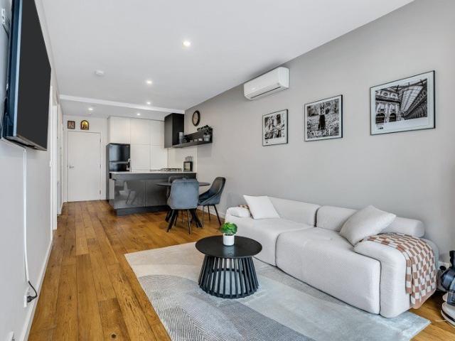 Private Sandringham Retreat