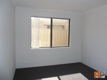 Private & Secure One Bedroom Unit at Rear of Main House