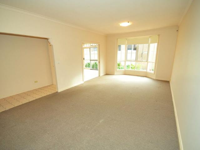 Private, single level Villa Unit