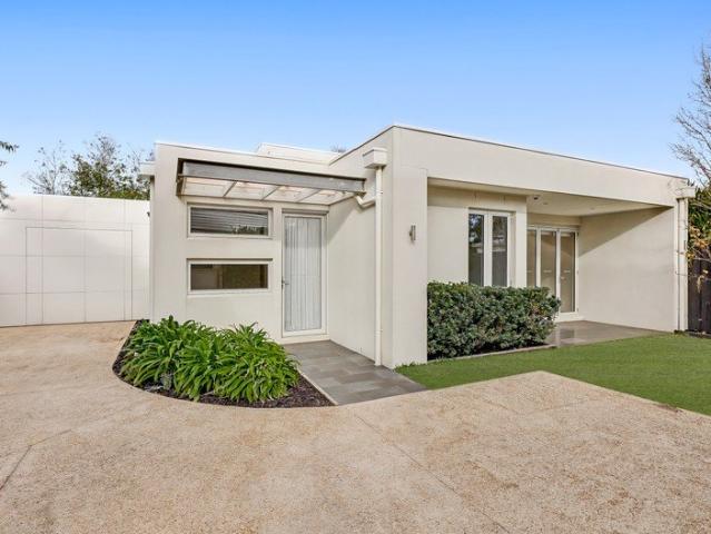 Private, Single Level Luxury