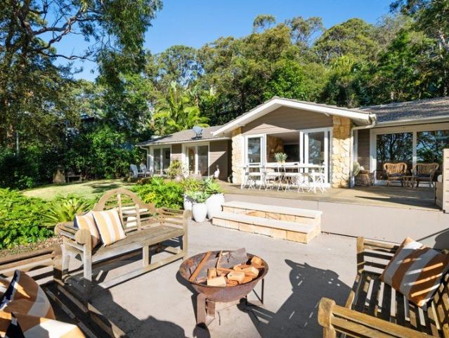 Private Single Level Sanctuary. Over 1,400sqm. Filtered Ocean Outlook