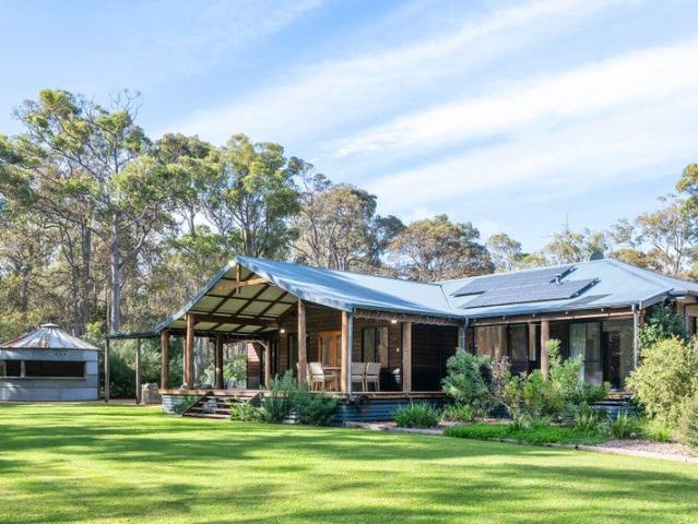 PRIVATE, SPACIOUS AND LUXURY LIVING