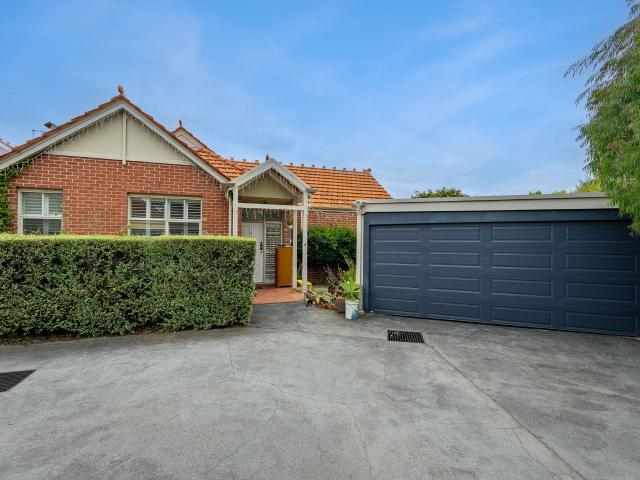 Private, Spacious & Convenient Single Level Living