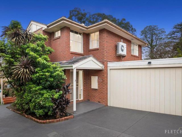 Private, Spacious Living in a Prized Parkside Position