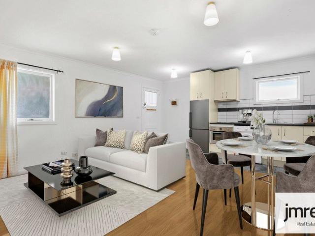 Private, Spacious, Studio Unit in Prize Location