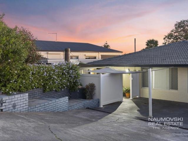 Private & Spacious Two Bedroom Home with Versatile Outdoor Studio
