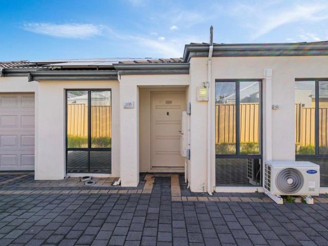 PRIVATE & SPACIOUS VILLA WITH EASY CARE APPEAL