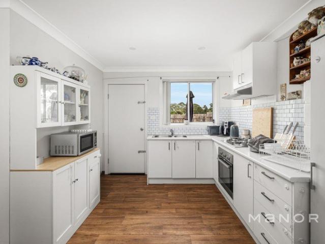 Private & Spacious 2 Bedroom Granny Flat