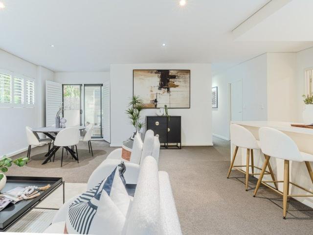Private & Spacious 4 Bedroom Courtyard Apartment