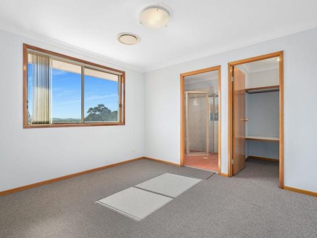 Private Three Bedroom Home in Convenient Tuggerah Location