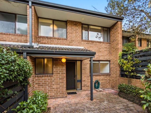Private Townhouse in Peaceful Complex