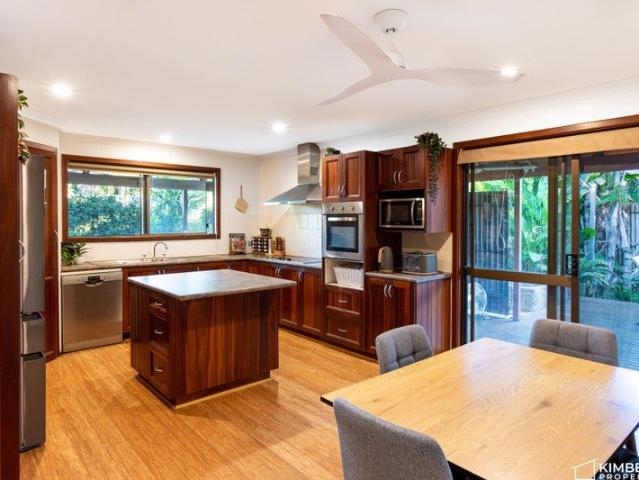 Private Tropical Retreat in the Heart of Cable Beach
