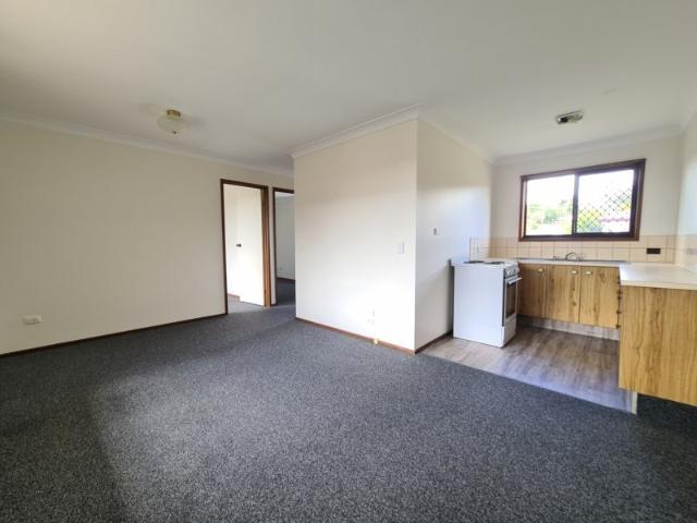 Private Unit in Quiet Complex | Walk to Shops, Rail & Cafs | Lock Up Garage | $450pw Until 22 Aug