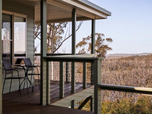 Private Valley Retreat with Stunning Vistas