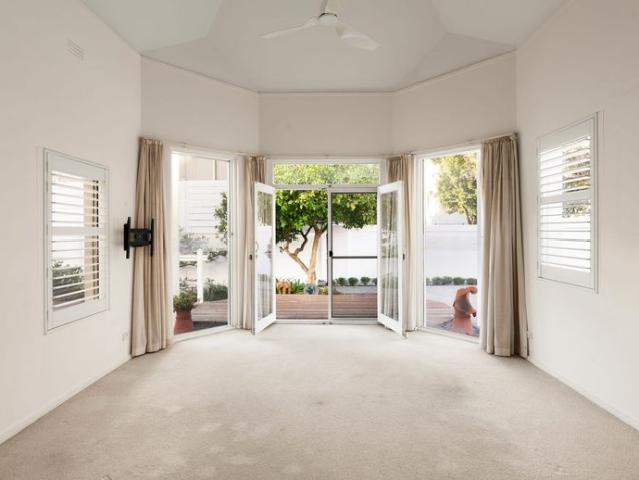 Private, Versatile and Perfectly Positioned in Toorak