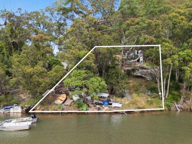 Private Waterfront Offering