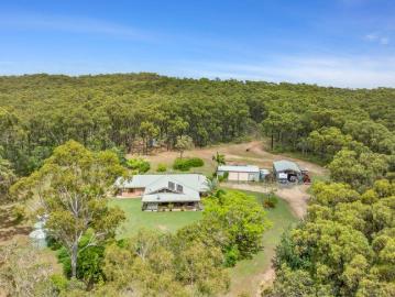 Private 100 Acre Cawarral Retreat