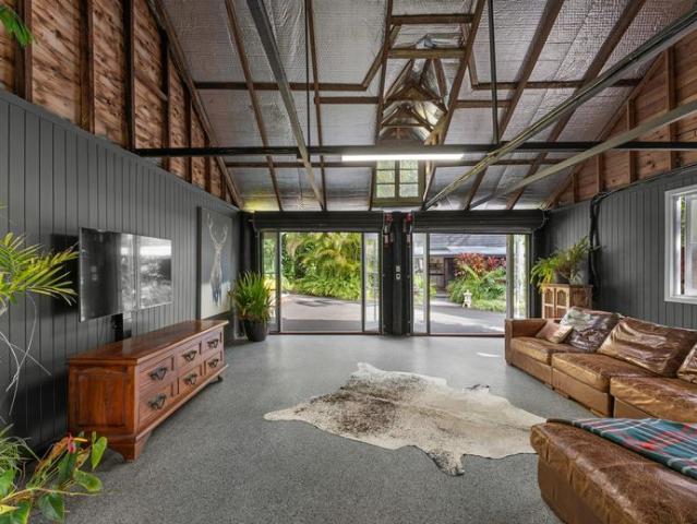 PRIVATE 10 ACRE HINTERLAND ESTATE JUST MINUTES FROM POMONA