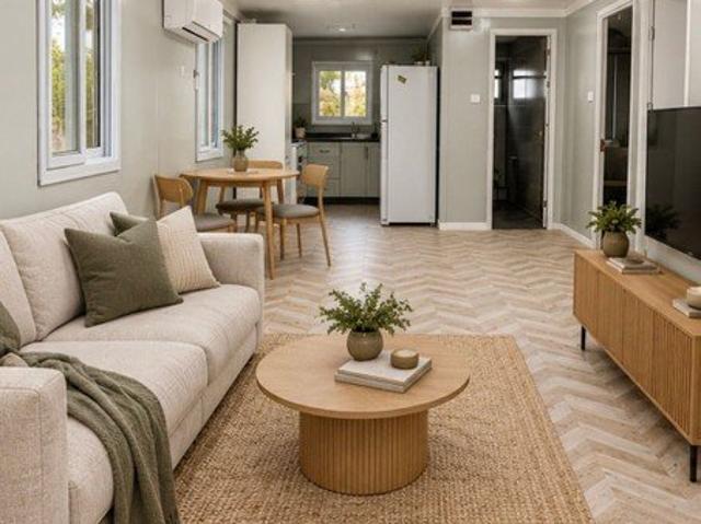 Private 2 Bed Granny Flat on Acreage Own Driveway, Power Included