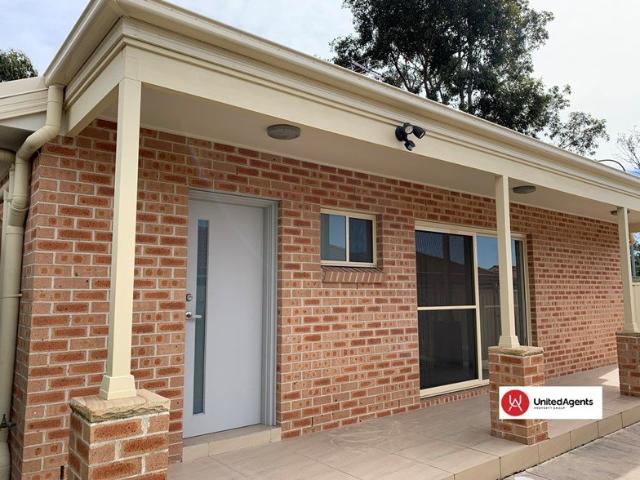 PRIVATE 2 BEDROOM GRANNY FLAT