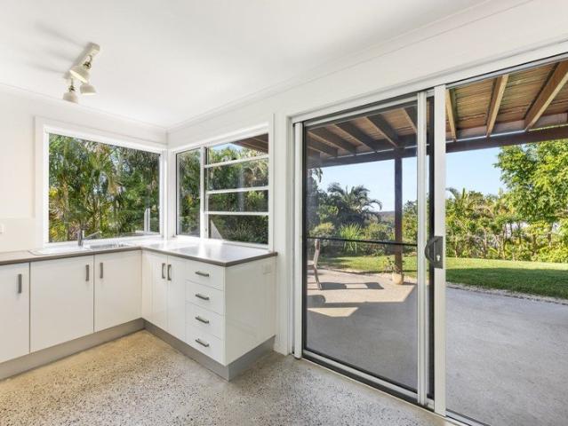 Private 2 Bedroom Granny Flat with water Included