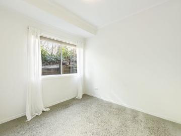 Private 2 Bedroom Granny Flat with water Included