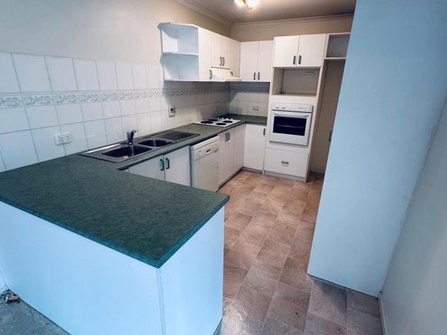 Private 2 Bedroom Home in a Quiet Court Location