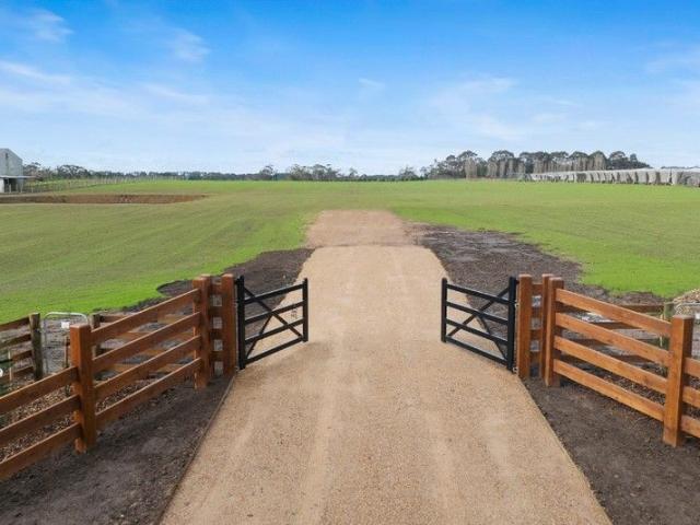 Private 34 Acre Property with Planning Permit Moorooduc