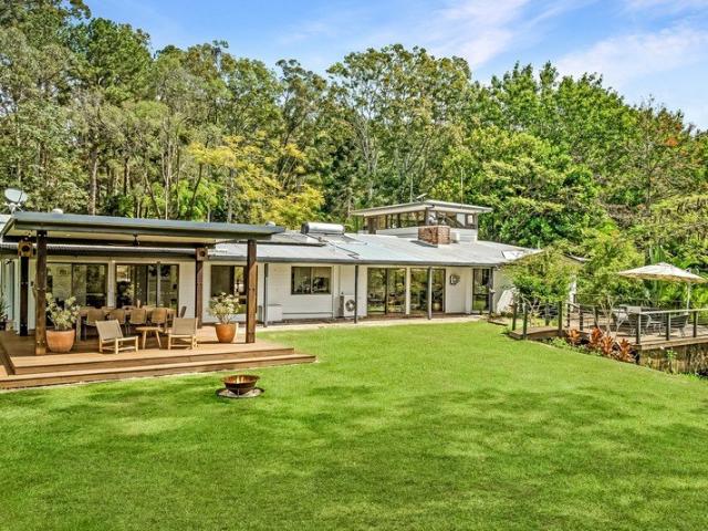 PRIVATE 32 ACRE HINTERLAND RETREAT JUST MINUTES FROM NOOSA