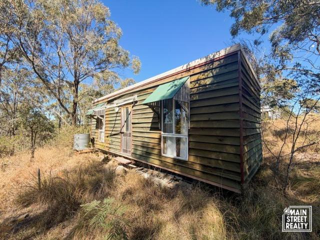 Private 4.99 Acre Bushland Retreat with Rustic Cabin