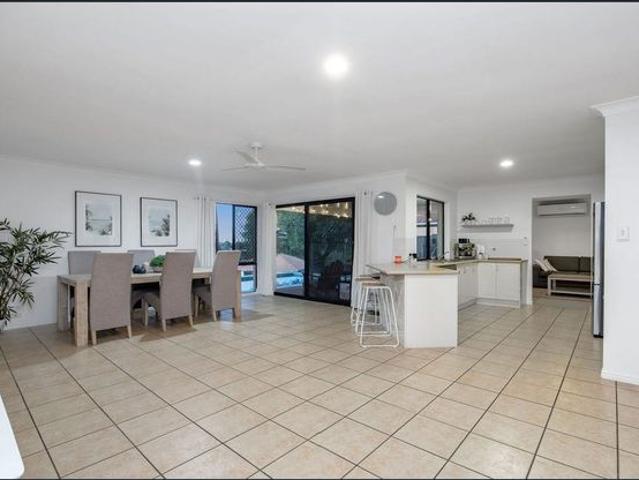 Private 4 Bedroom Oasis with In ground Pool