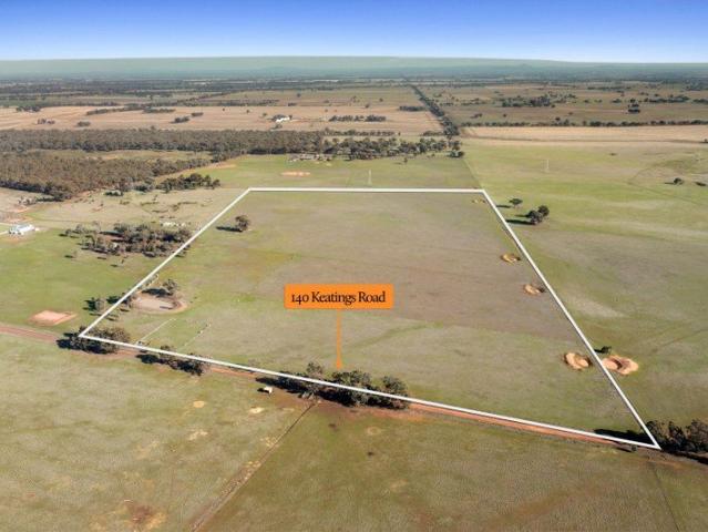 Private 80 Acre Retreat