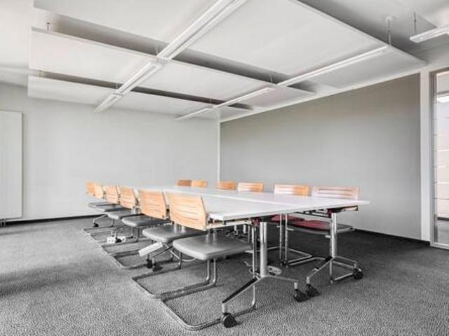Privater Büroraum für 4 Person in Regus Stachus